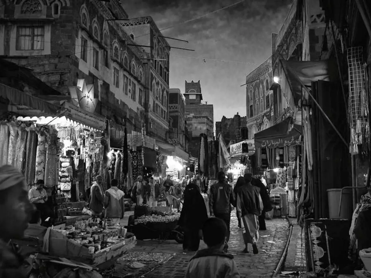 Husband's Prohibition on Arabella Kiesbauer's Antique Purchases