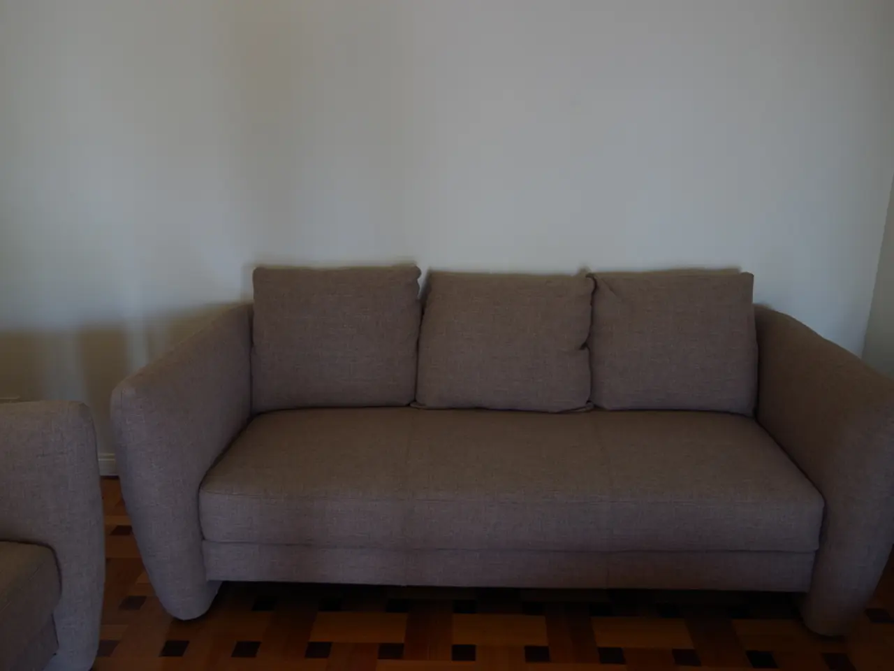 Brown leather sofas, as demonstrated by Reba McEntire, transcend their functional role; they become...