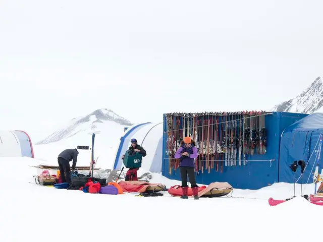 Surviving Winter Camping Hydration: Crucial Hydration Strategies and Equipment Necessities