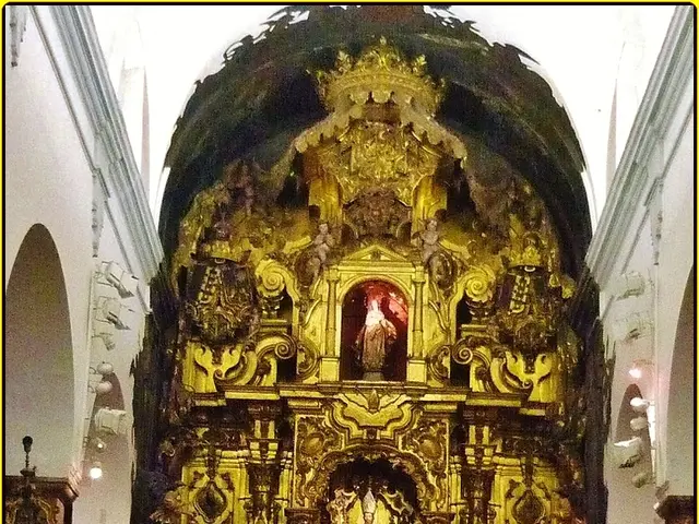 Art Deco accent piece graces Tracee Ellis Ross's entranceway, reflecting the significant 2025...