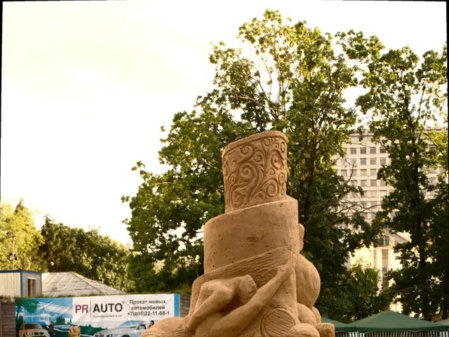 Seaside Residence of an Artist: A Look into a Chillier Coastal Haven