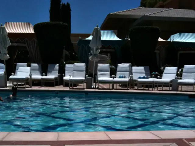 Dedicated professional with a passion for Saarbrücker: Marc-Eric Eßling embodies the role