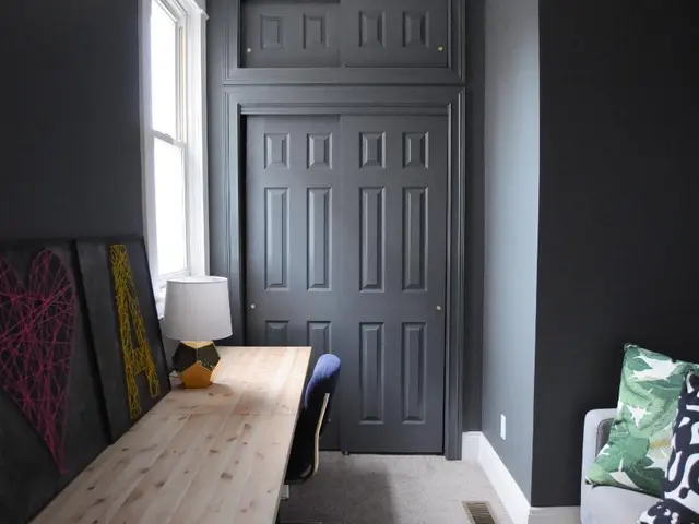 Autumn-Themed Wall Decor Ideas to Spruce Up Your Space!